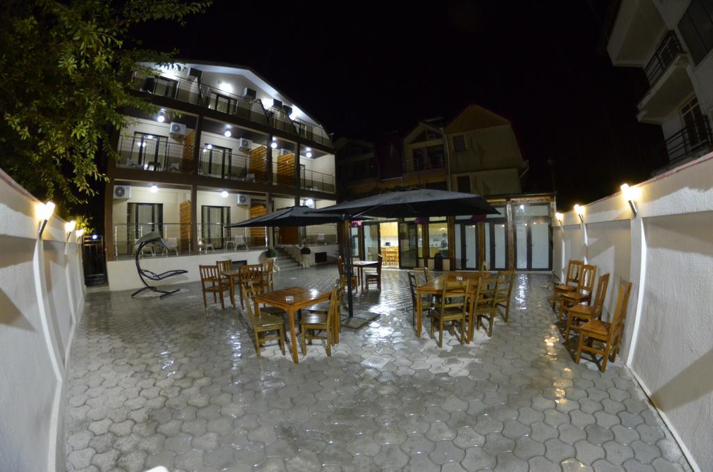 Razvan Holiday Costinesti Exterior foto