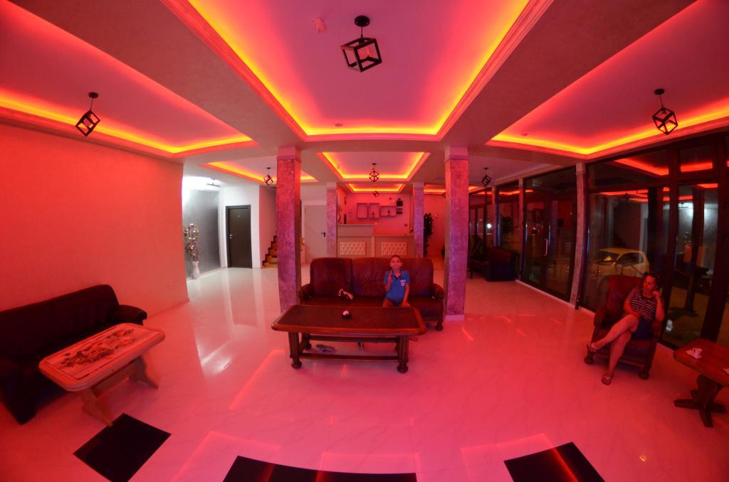 Razvan Holiday Costinesti Exterior foto