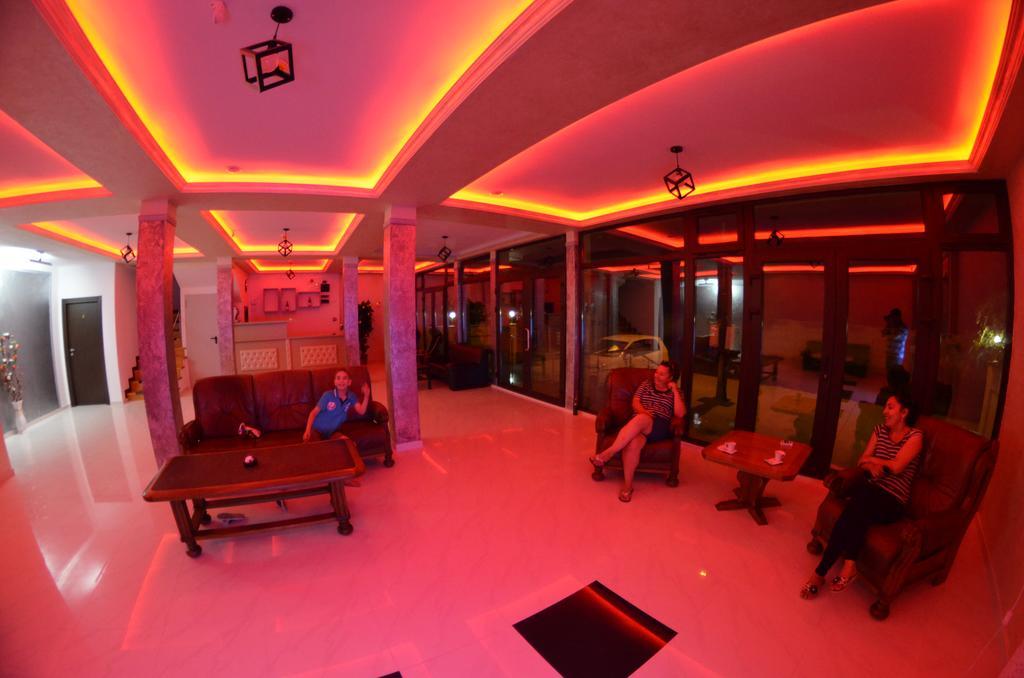 Razvan Holiday Costinesti Exterior foto