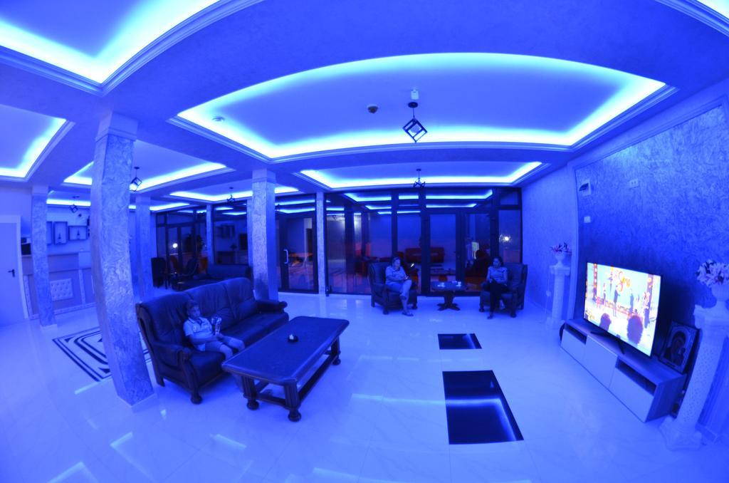 Razvan Holiday Costinesti Exterior foto