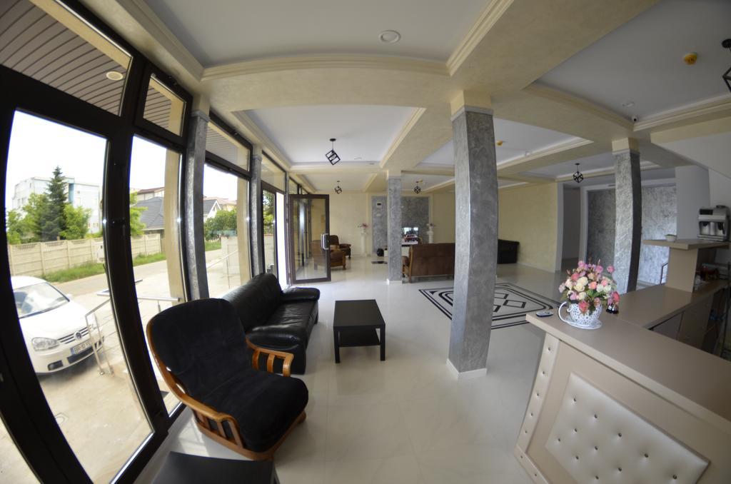 Razvan Holiday Costinesti Exterior foto