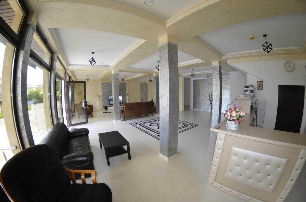 Razvan Holiday Costinesti Exterior foto
